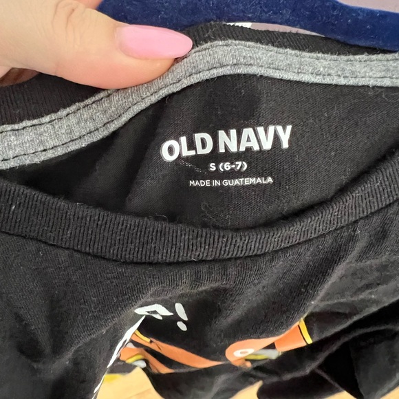 Old navy boys size small gingerbread shirt - Picture 2 of 2